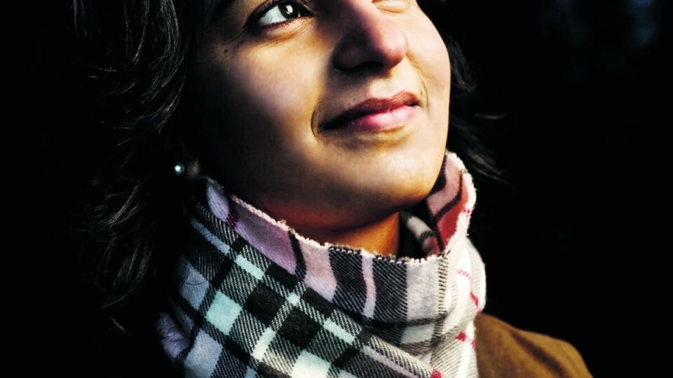 ENGASJERT: Bushra Ishaq er svært aktiv og engasjert, og får all inspirasjon fra religionen sin, enten det gjelder miljø eller kvinnerettigheter. Men hun er også den morsomme, barnslige jenta som elsker å spise blåbær i skogen.