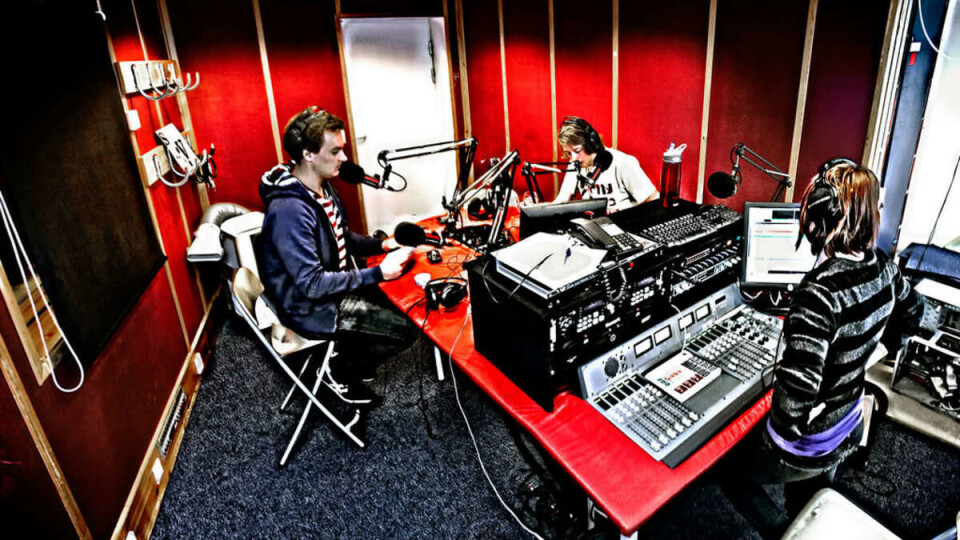 STØDIGE I STUDIO: Fra venstre: Christian Ingebretsen, Magnus Nakkim og tekniker Mari-Janne Myrhol.