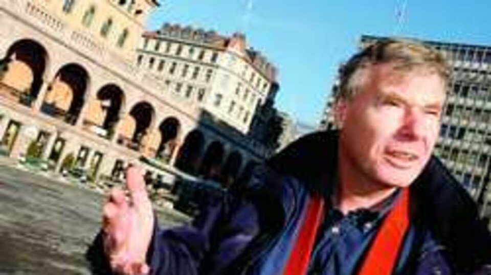 FISKER BONDESTUDENTER: Rune Gerhardsen håper flere studenter vil melde flytting til Oslo. Og at de deretter vil stemme Arbeiderpartiet ved kommunevalget til høsten.