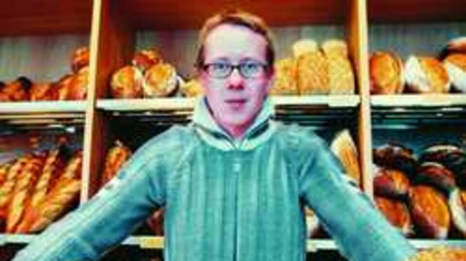 SKEPTISK: – Jeg sverger nok til brød og frokostblanding. Det er ingen studenter som trenger å kutte helt ut verken brød eller pasta, sier ernæringsekspert Elling Bere.