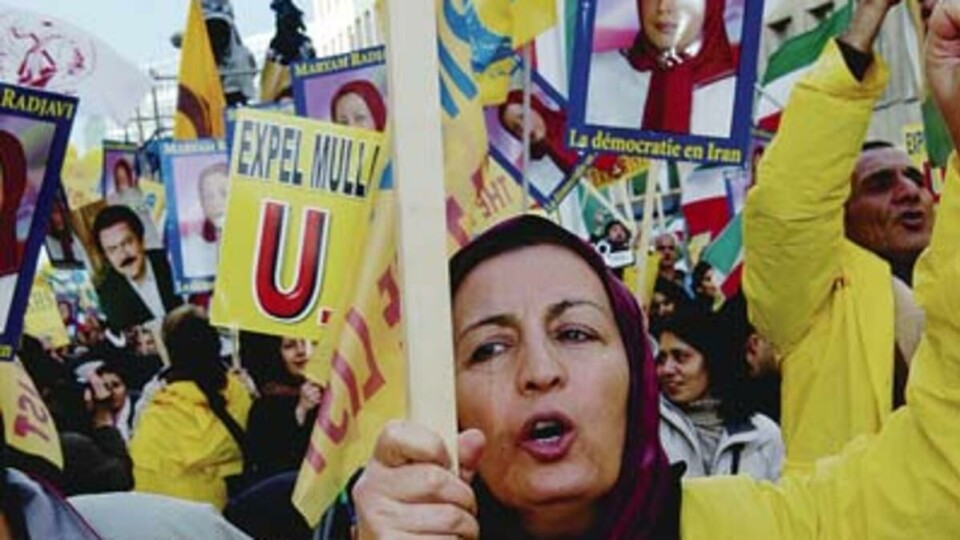 Students against Iranian regime