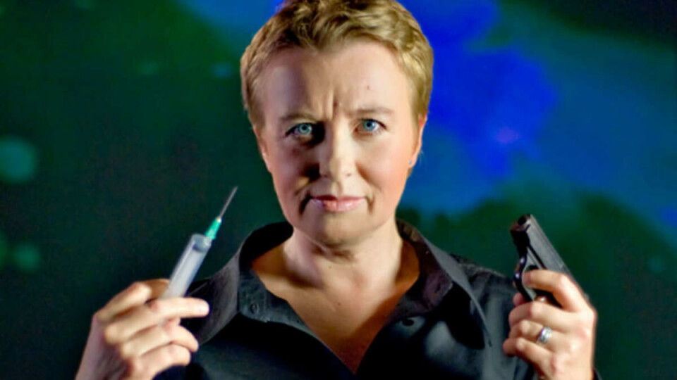 MISERY: Anne kopierer en scene fra Misery, filmen der Kathy Bates holder en mannlig forfatter som gissel og tvinger ham til å skrive dårlig kiosklitteratur bare for henne.