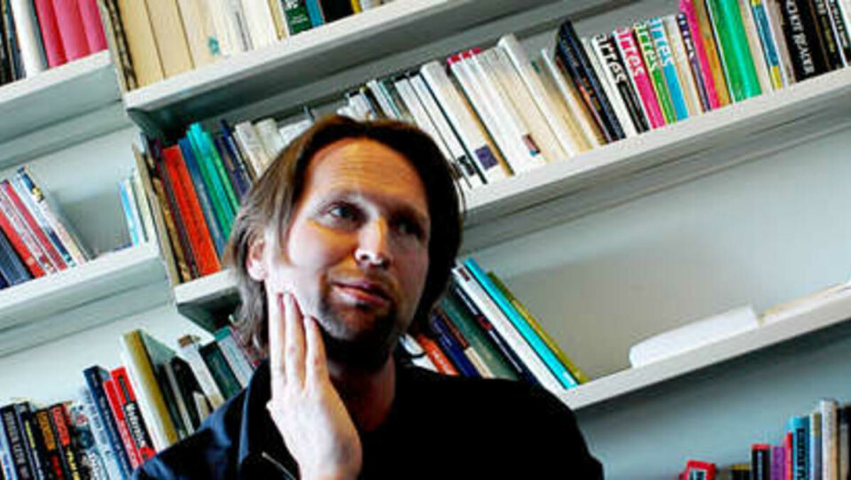 IKKE SEG SELV: Forfatter Christian Refsum skriver om tre miljøer i Oslo han kjenner godt. -- Jeg har ikke vært så opptatt av om det er meg eller ikke, sier forfatteren, som tror at leseren vil forstå at det er miljøene i boka som er de viktigste, ikke hovedpersonen.