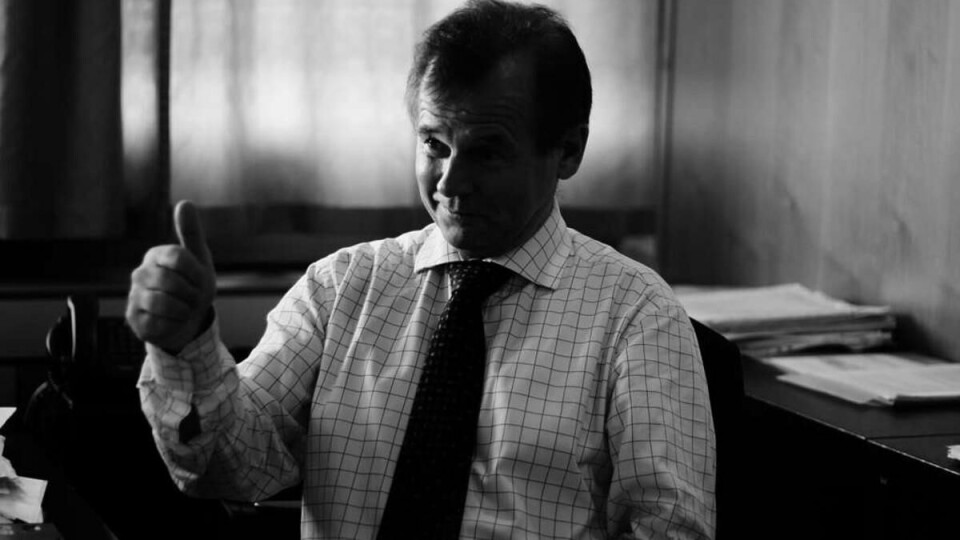 KL. 08.45: Ole Petters gledesreaksjon da han får vite at han får el-bil til lederseminaret på Voksenåsen. «Et grønt universitet har vi bestemt oss for, og det skal vi få til».