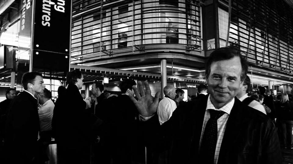 KL 18.15: «Here we go!», avreise fra Gardermoen. Det norske instituttet i Roma har 50-årsjubileum, med blant andre Dronningen og forskningsministeren som gjester.