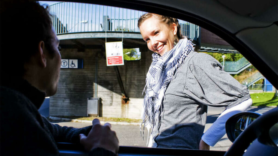 SJEKKING: - Jeg plukker ikke menn etter hva slags bil de kjører, sier Aina Kjernli Karlsen.