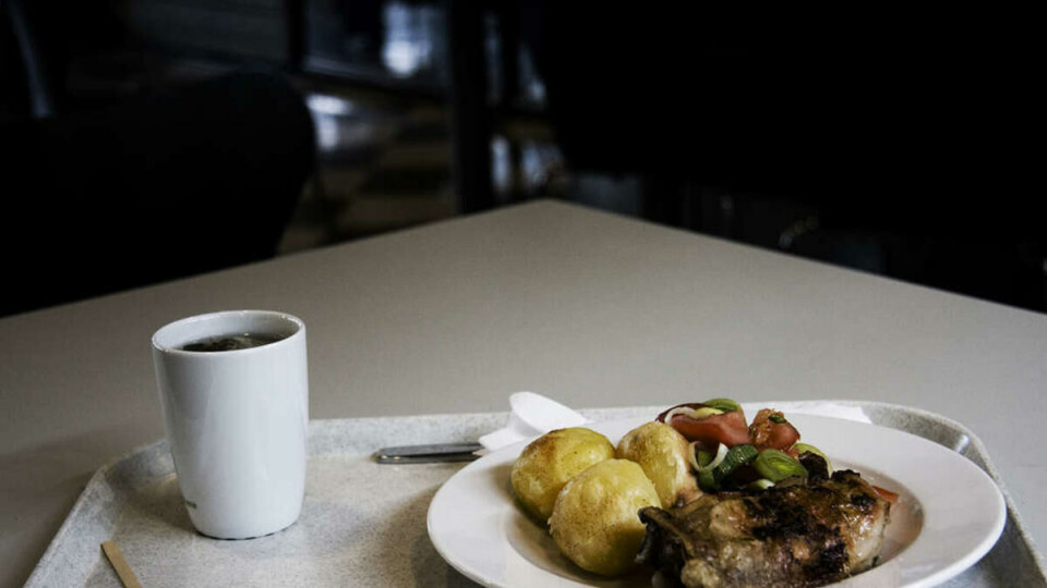 DYRERE MAT OG DRIKKE: SiOs priser på kaffe og middag har økt langt mer enn prisnivået generelt de siste syv årene.