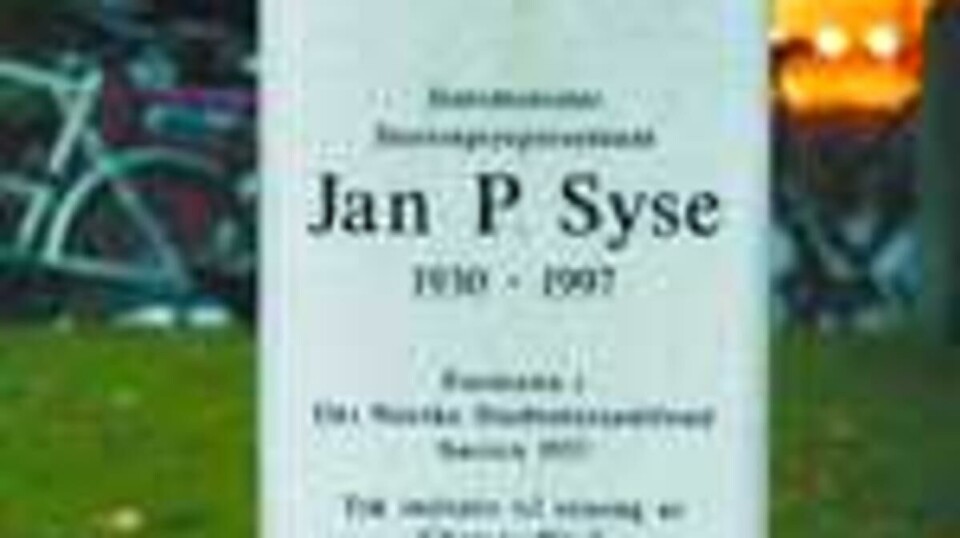 Kunstneren stjal Syse-byste