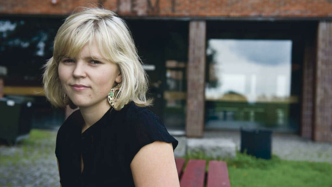 VENTER OG VENTER: Ingrid Håøy Nygård har ventet på svar i syv måneder etter å ha klaget på en eksamenskarakter. -- For tre måneder siden fikk jeg høre at klagebehandlingen var i siste fase, men jeg har ennå ikke fått svar, sier hun. VENTER OG VENTER: Ingrid Håøy Nygård har ventet på svar i syv måneder etter å ha klaget på en eksamenskarakter. -- For tre måneder siden fikk jeg høre at klagebehandlingen var i siste fase, men jeg har ennå ikke fått svar, sier hun.