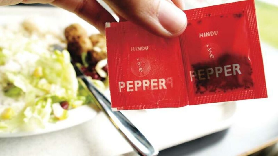 UTSPEKULERTE: Hindu tar slue metoder i bruk, som tomme pepperposer, for å få mer penger i kassa.