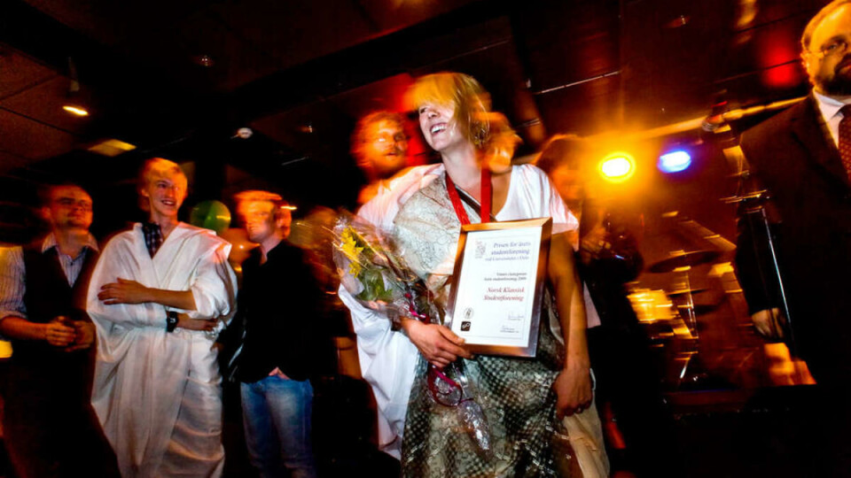 KLASSISK TOGA: Årets studentforening vet å kle seg standsmessig på studentenes Oscar-aften.