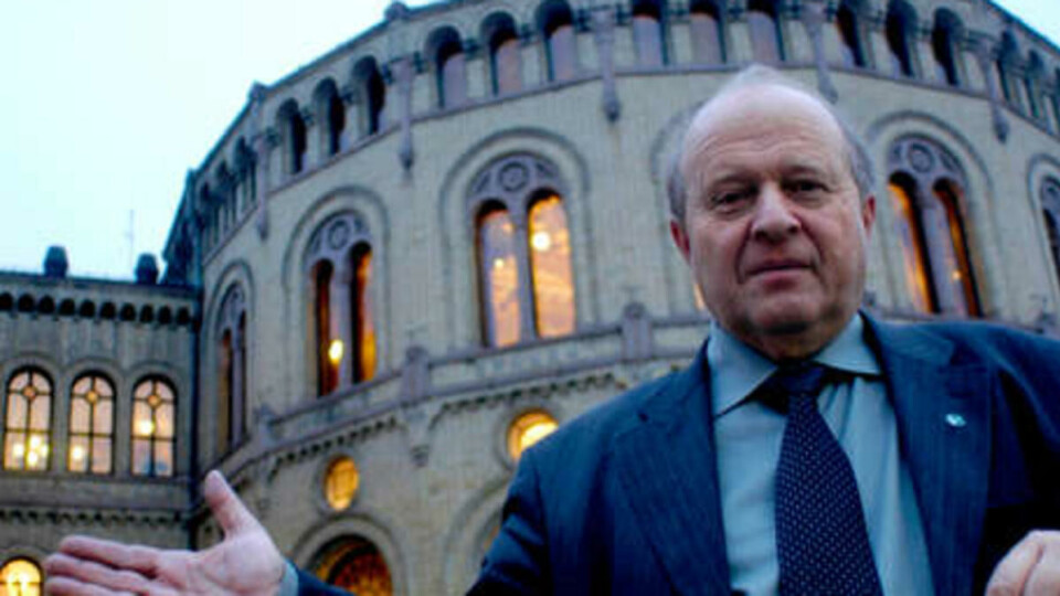 MISFORNØYD: Utdanningspolitisk talsmann for Venstre, Odd Einar Dørum, mener det fremdeles mangler 300 millioner for at regjeringen skal rette opp tidligere underfinansiering.