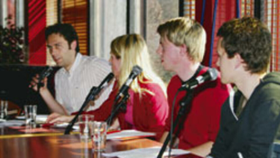 STORT SETT ENIGE: Kristian Meisingset (MG), Maria Veie Sandvik (HF–lista), Torkel Nybakk Kvaal (SD) og Benjamin Larsen (Venstrealliansen).