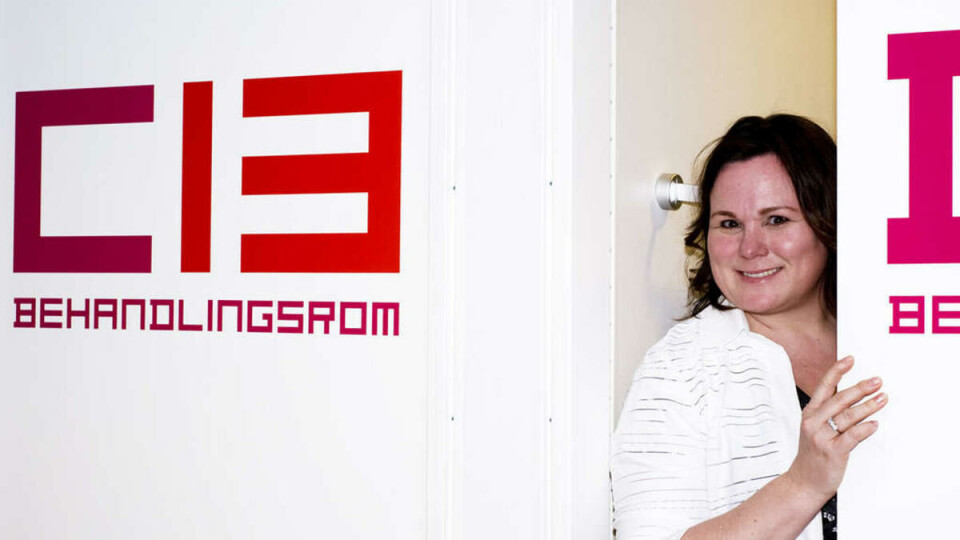 BEGEISTRET: Rektor Hilde Skjerve gleder seg over å få komme inn i varmen.