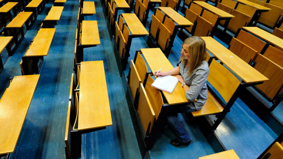Laber deltagelse på sol-debatt, men jeg er selvfølgelig tilstede.