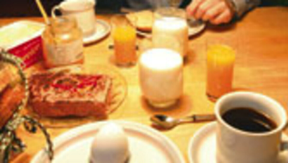 Bløtkokt: Arild Underdal byr på egg og seg selv til frokost hjemme på Ljan.