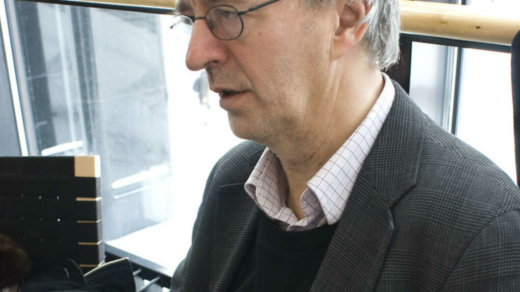 HÅPER PÅ SEIER:Trygve Wyller vurderer sjansene sine til å vinne rektorvalget som gode. - Vi har mottatt overraskende mye støtte, sier han om laget sitt. HÅPER PÅ SEIER:Trygve Wyller vurderer sjansene sine til å vinne rektorvalget som gode. - Vi har mottatt overraskende mye støtte, sier han om laget sitt.