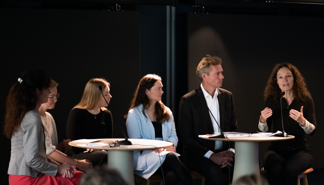 Panelsamtale: Torsdag var et panel samlet for å diskutere tallene. Til stede var blant andre Godal Dam i NSO, direktør for Folkehelseinstituttet Camilla Stoltenberg, helseminister Ingvild Kjerkol og forsknings- og høyere utdanningsminister Ola Borten Moe Panelsamtale: Torsdag var et panel samlet for å diskutere tallene. Til stede var blant andre Godal Dam i NSO, direktør for Folkehelseinstituttet Camilla Stoltenberg, helseminister Ingvild Kjerkol og forsknings- og høyere utdanningsminister Ola Borten Moe