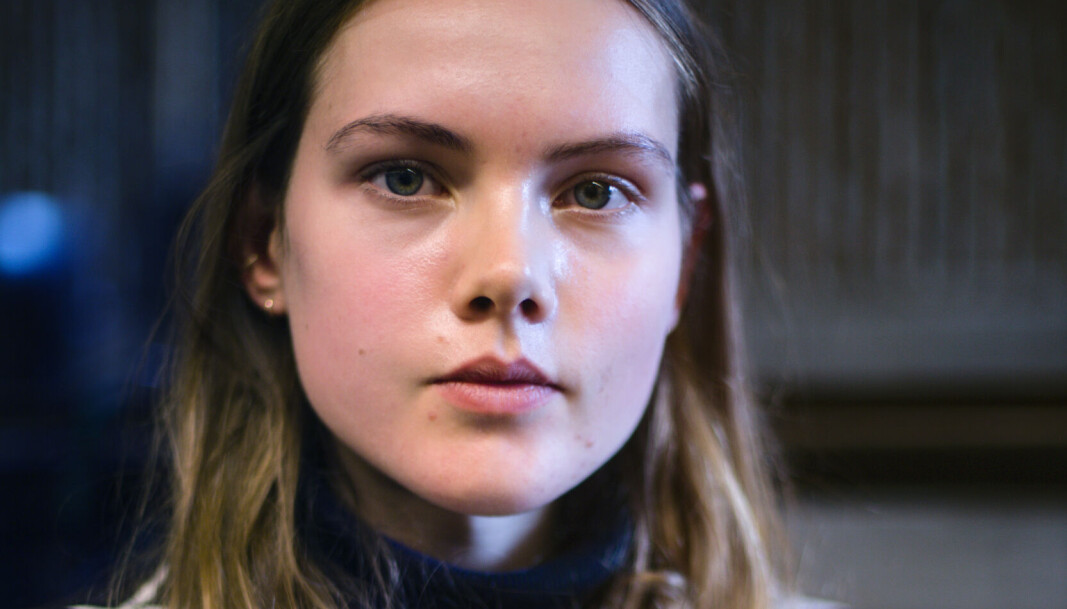 <span class=" font-weight-bold" data-lab-font_weight_desktop="font-weight-bold">Angst for økonomien</span>: Tina Elise Øyreskleiv (22) tar mange vakter for å dempe pengebekymringene. <span class=" font-weight-bold" data-lab-font_weight_desktop="font-weight-bold">Angst for økonomien</span>: Tina Elise Øyreskleiv (22) tar mange vakter for å dempe pengebekymringene.