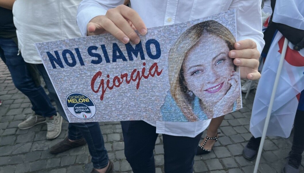 <span class=" font-weight-bold" data-lab-font_weight_desktop="font-weight-bold">Falsk fremskritt:</span> Giorgia Meloni blir Italias første kvinnelige statsminister, men Lipari mener det er et falskt fremskritt. – Giorgia Meloni kommer ikke til å bli et feministsymbol, sier Lipari. <span class=" font-weight-bold" data-lab-font_weight_desktop="font-weight-bold">Falsk fremskritt:</span> Giorgia Meloni blir Italias første kvinnelige statsminister, men Lipari mener det er et falskt fremskritt. – Giorgia Meloni kommer ikke til å bli et feministsymbol, sier Lipari.