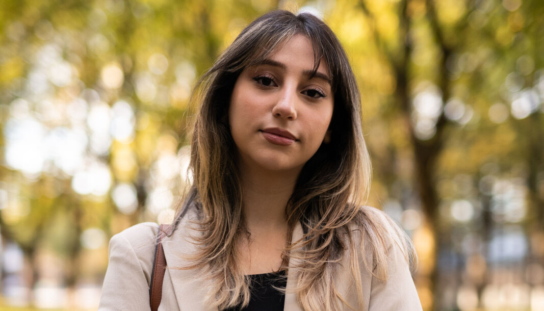 Optimistisk: Jusstudent ved UiO, Parnian Amirahmadi (22), under- streker viktigheten av å støtte opp under det som nå skjer i Iran. Optimistisk: Jusstudent ved UiO, Parnian Amirahmadi (22), under- streker viktigheten av å støtte opp under det som nå skjer i Iran.