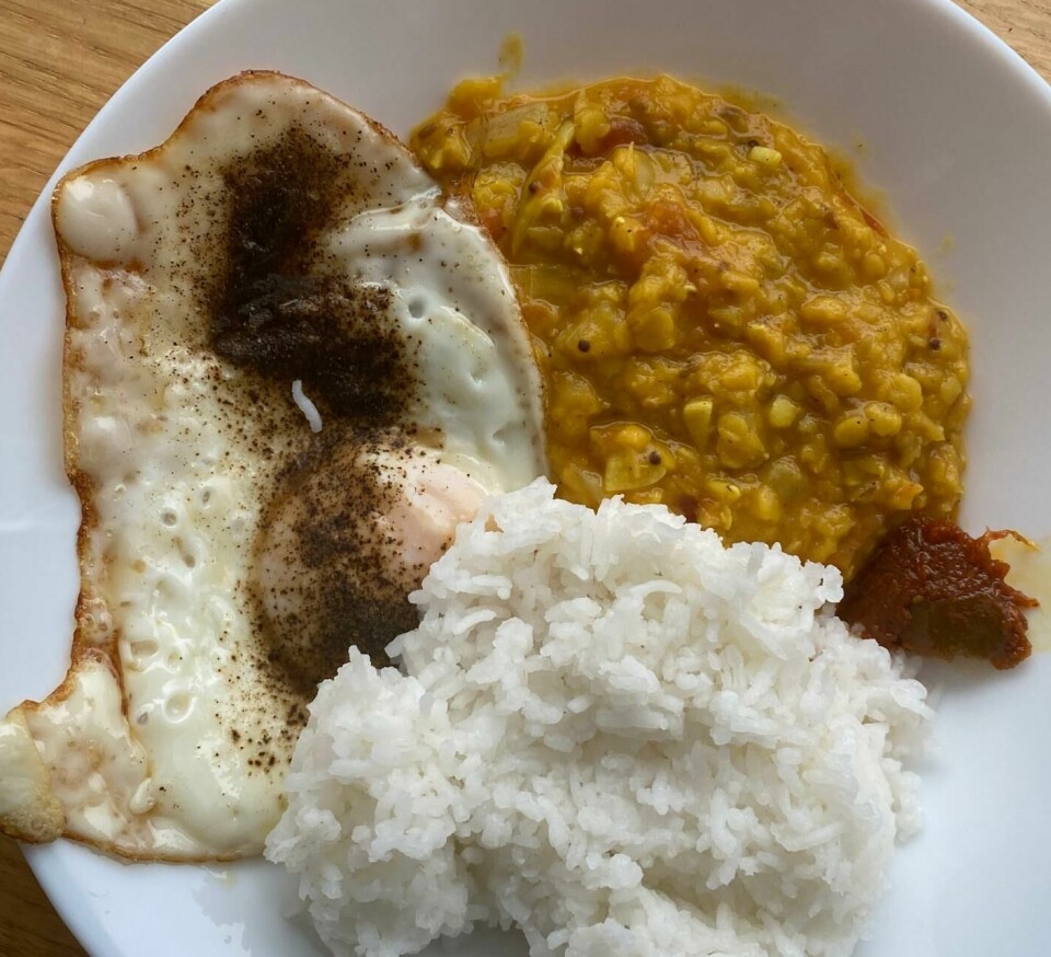 Parippu with Rice, fried egg and lime pickle.