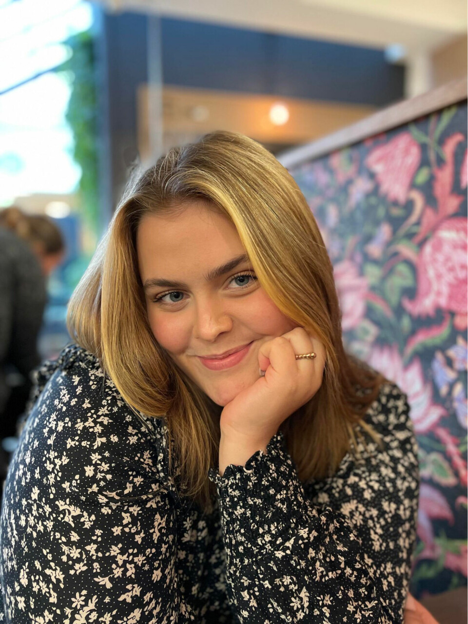 Emma Setså, 21, a student at OsloMet and a mother