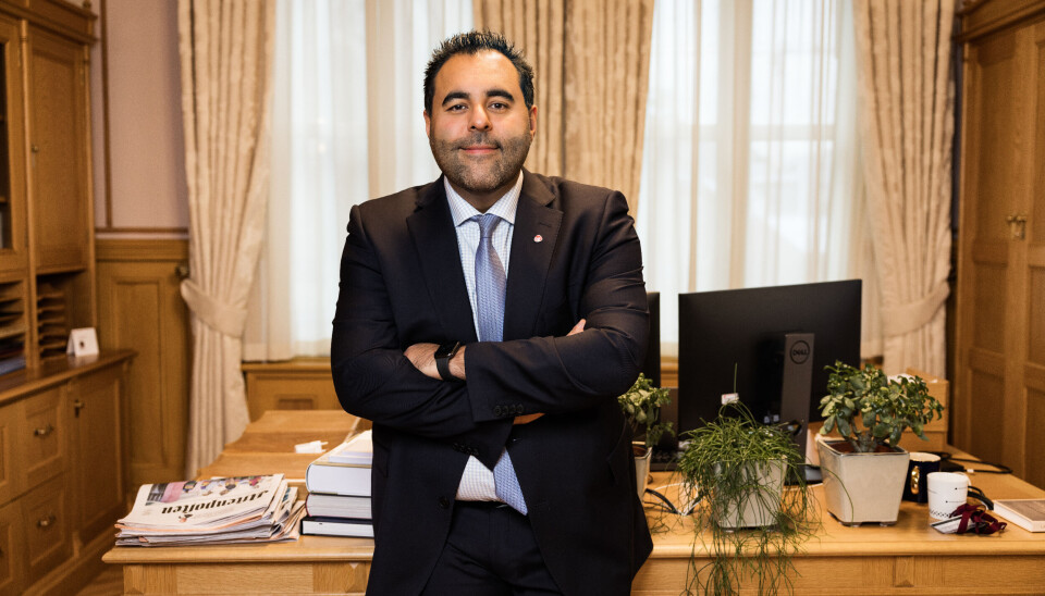Avviser studiefinansiering: Stortingspresident Masud Gharakhani mener «omstillingsytelsen» er viktig.