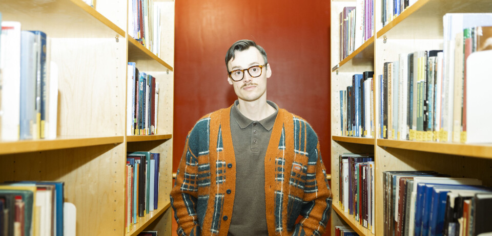 SKEPTISK: David Burke leder Akademisk skrivesenter i en tid hvor bruk av KI i akademiske tekster er usikker.