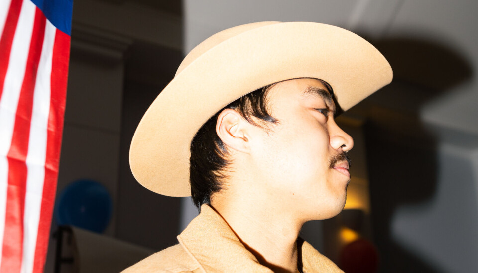 REPUBLIKANER: Elijah Chen (20) fra California ville stemt på Trump, hvis han hadde rukket å sende stemmesedlen sin i posten.