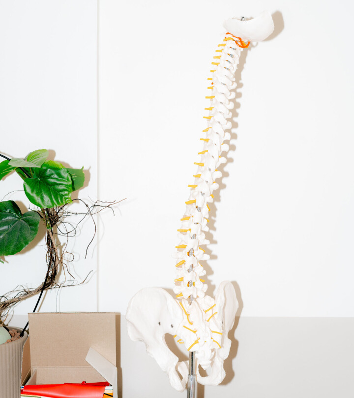 PASS PÅ: En stiv nakke kan redusere konsentrasjonsevne og fokuset.