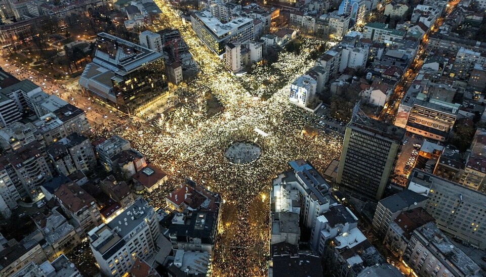 ENORME PROTESTER: Myndighetenes mener 26 000 studenter samlet seg 22. desember. Studentene mener de var 100 000, og at myndighetene med vilje sprer uriktig informasjon.