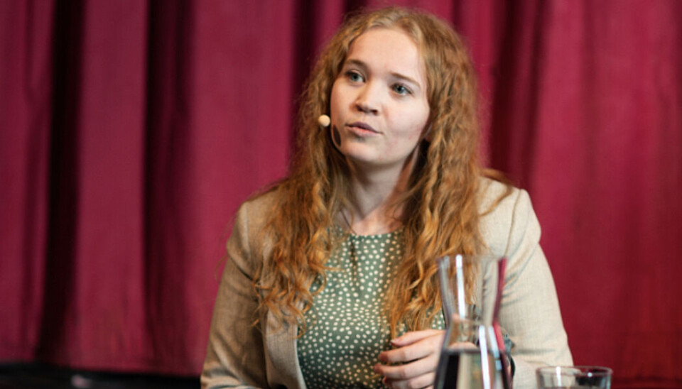 Mia Larsen Sveberg, leder i Norges Handikapforbunds Ungdom kritiserer lærestedene for å ikke prioritere studenter i rullestol i vintermånedene.