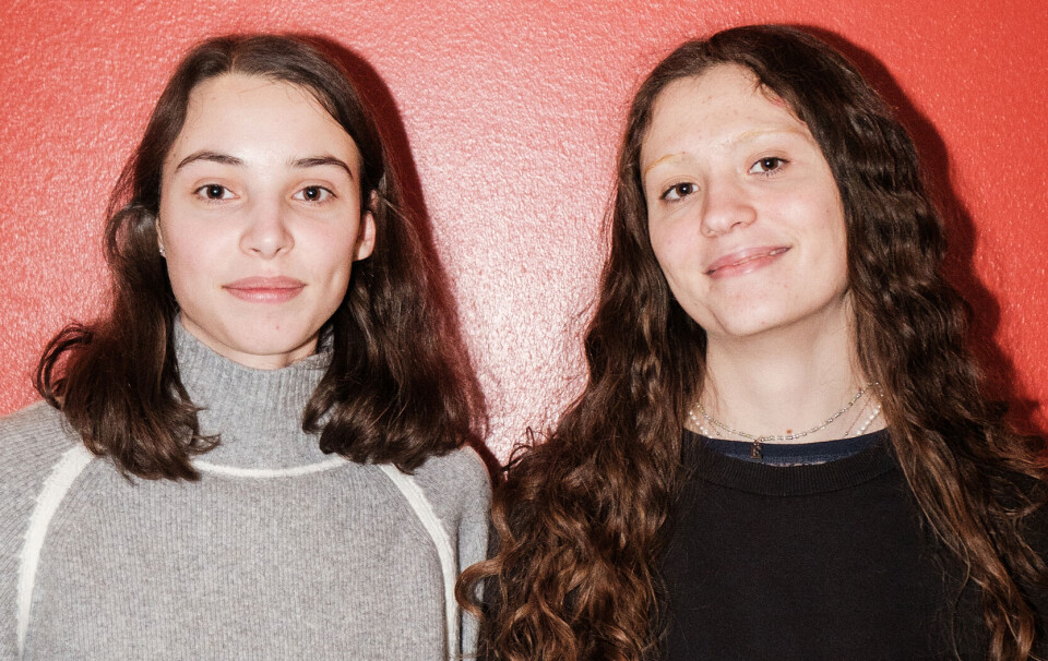 BAND: Salomé Fenber og Salomé Solizzi meiner det er tydelige band mellom klimakrisa og Palestina-konflikten.