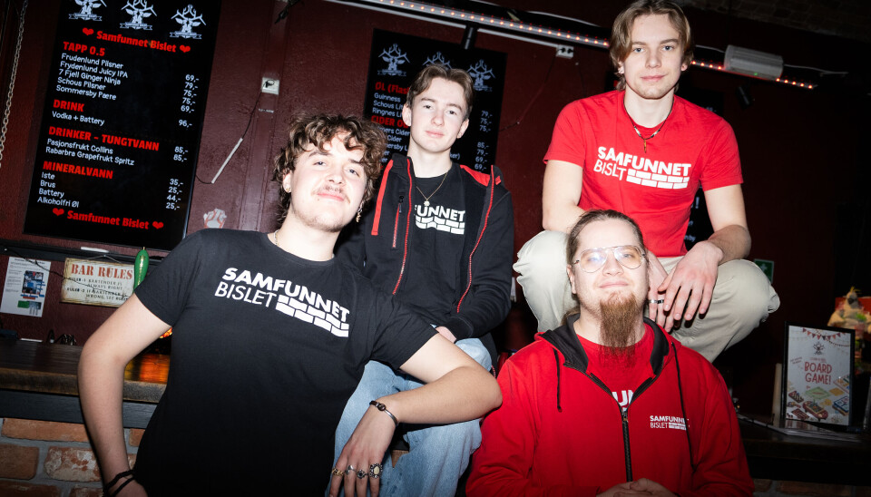 BAREN UNDER BAKKEN:  (f.v.) Ville Kristian Blomqvist, Jeppe Nikolai Astrup, Haakon Ronneng og Aleksander Ellingbø jobber på Samfunnet Bislett