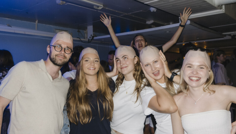 Pitbull: Flere studenter har dratt på seg pitbullhetta i anledning pub-til-pub.