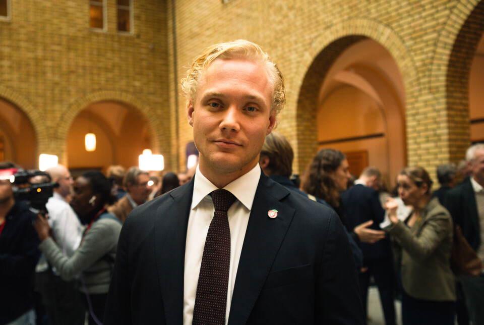 SKYTER: Frps Simen Velle sparer ikke på kruttet om regjeringens budsjettforslag.